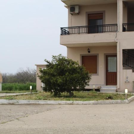 Romanon Vakis Apartments 2 מראה חיצוני תמונה