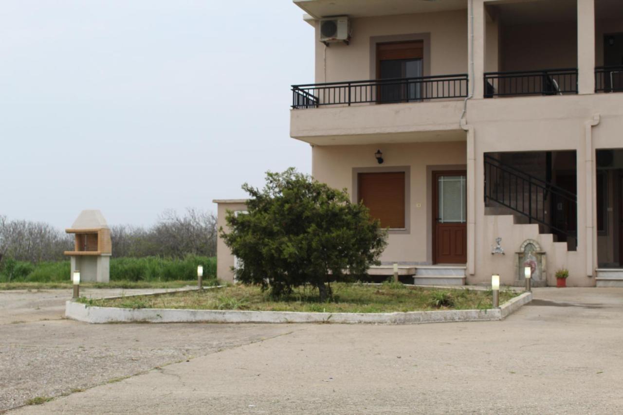 Romanon Vakis Apartments 2 מראה חיצוני תמונה